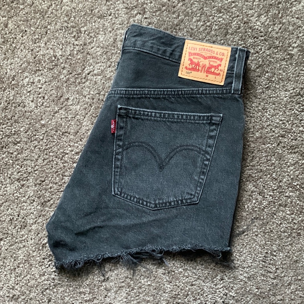 Levi’s Cut Off Jeans